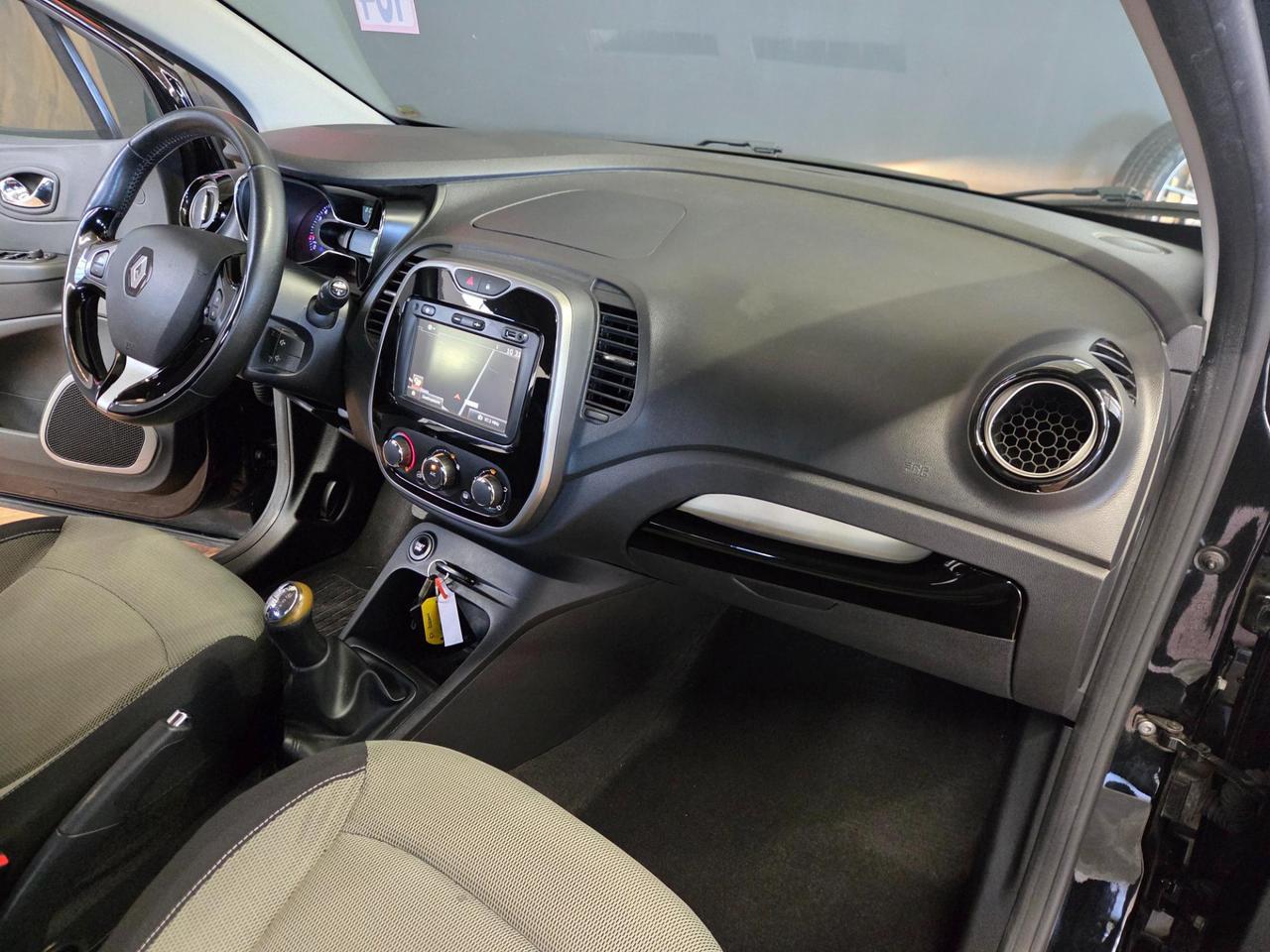 Renault Captur 0.9 tce Intens (energy r-link) 90cv E6