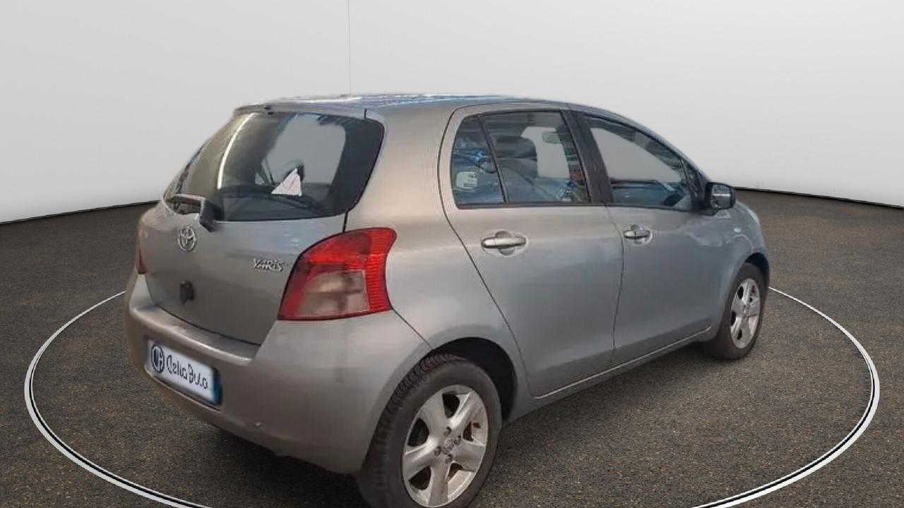 Toyota Yaris 1.4 D-4D 5 porte Sol