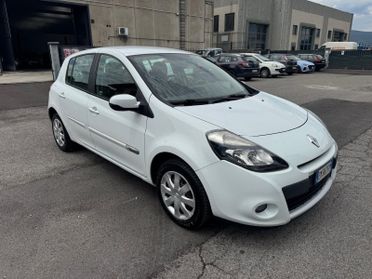 Renault Clio 1200 Gpl casa madre 2032