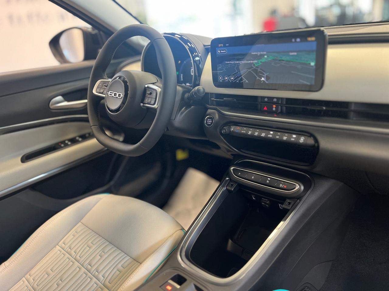 Fiat 600 Hybrid 110 CV DCT MHEV La Prima