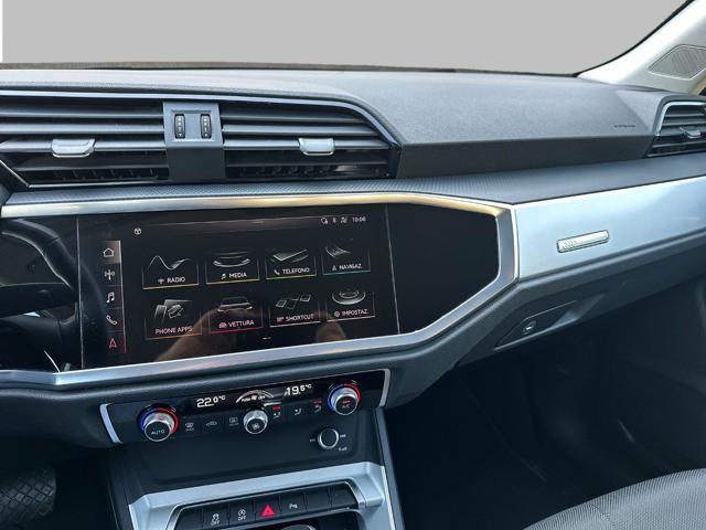 AUDI Q3 35 TDI S tronic Business