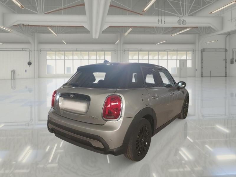 MINI COOPER CLASSIC AUTO 5 PORTE BERLINA