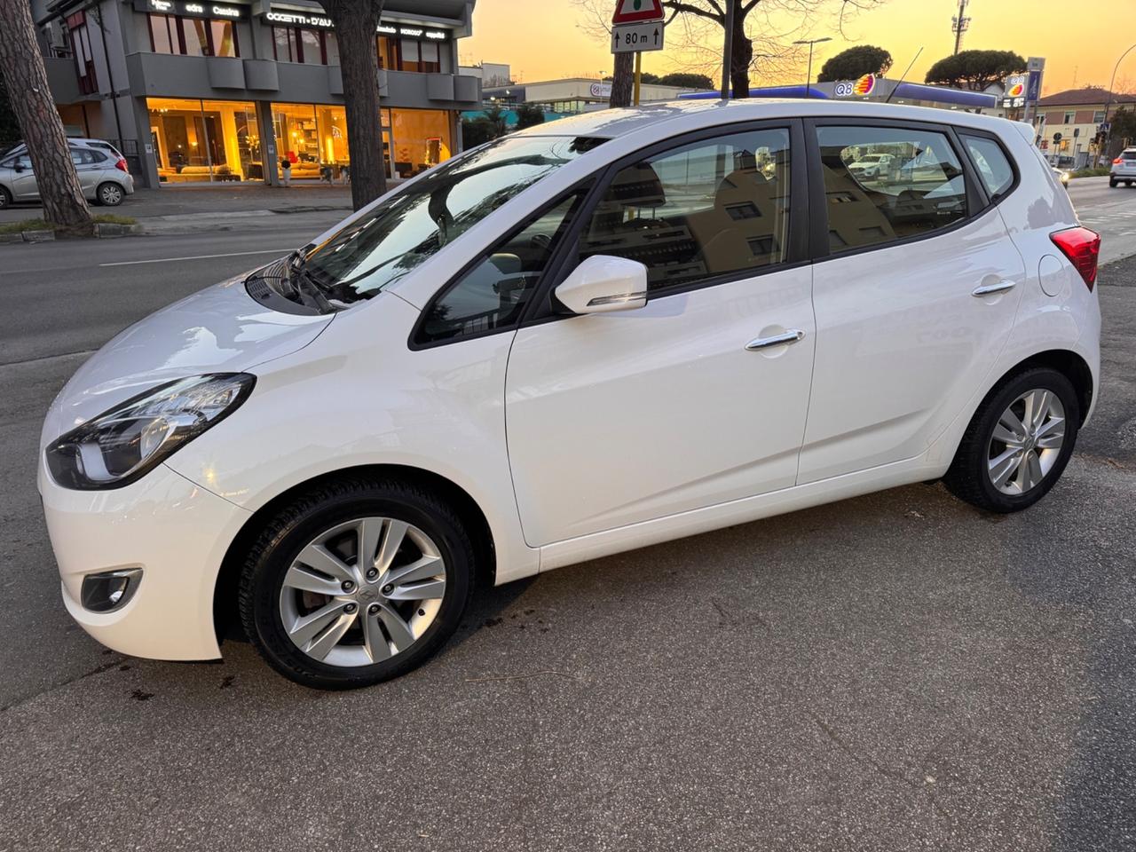 Hyundai iX20 1.4 CRDI 90 CV neopaten garanzia 12 m