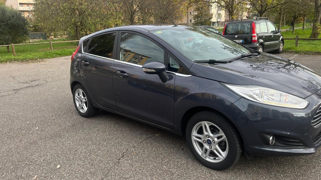 Ford Fiesta 1.2 60CV 5 porte Titanium