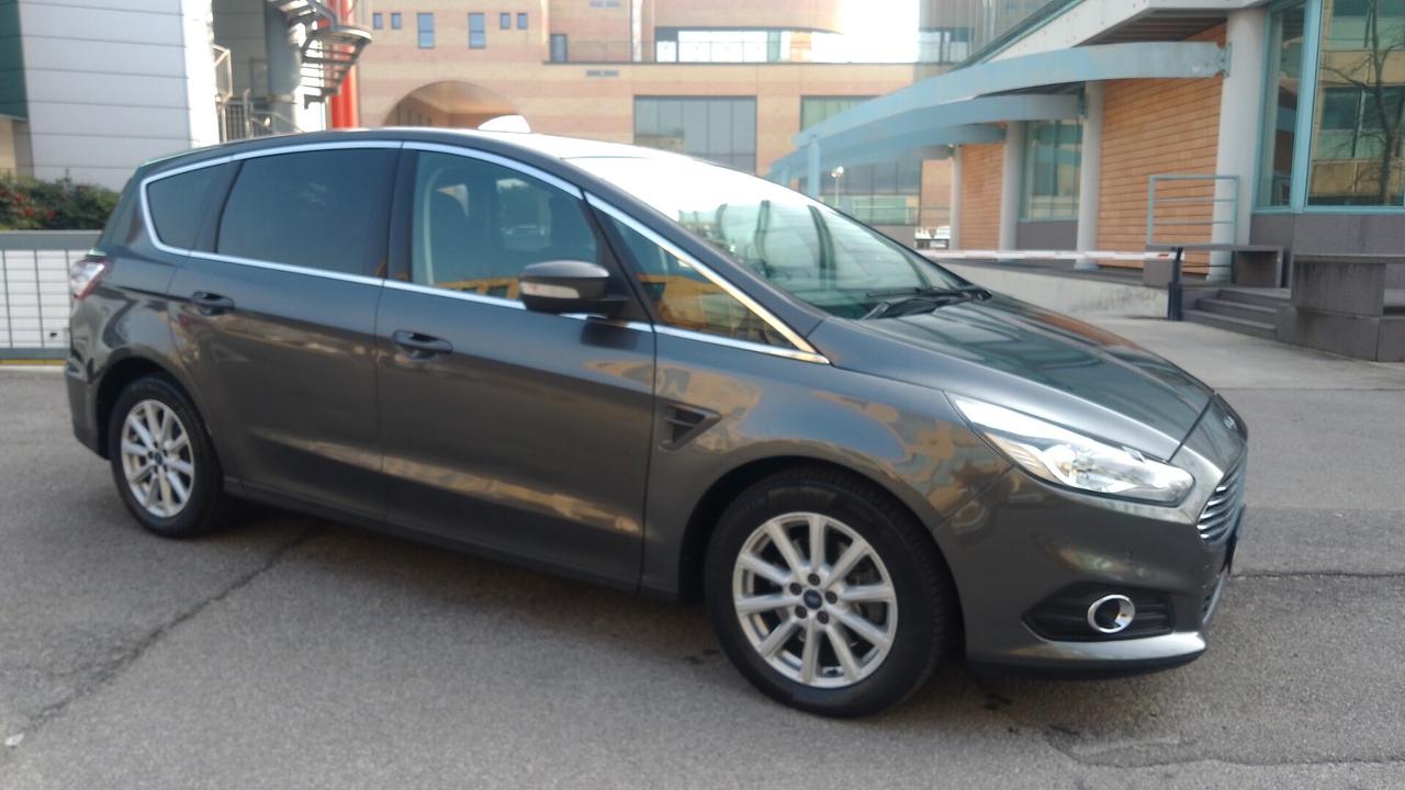 Ford S-Max 2.0 TDCi 180CV 7 POSTI Powershift Titanium