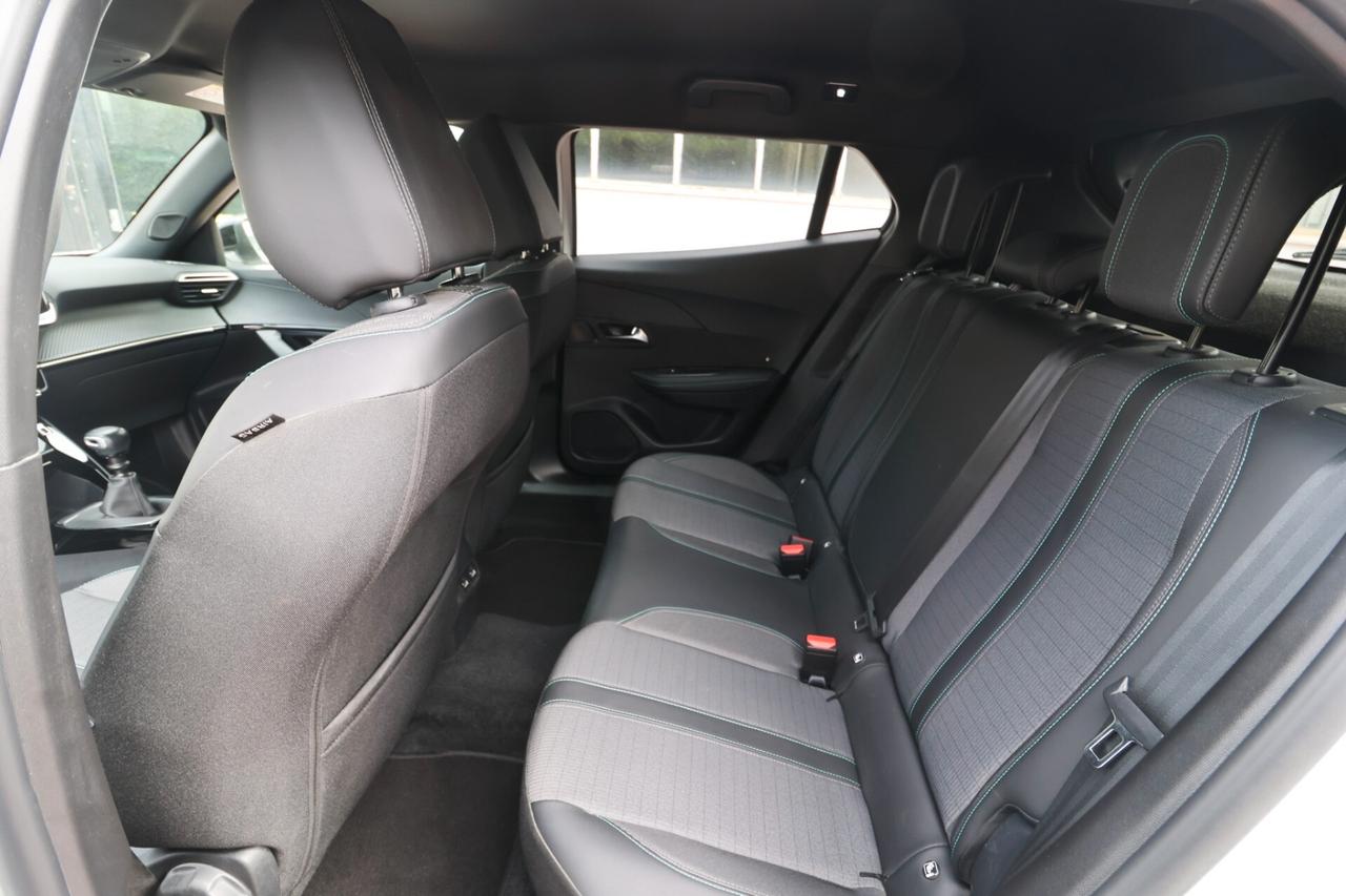 Peugeot 2008 1.2 PureTech 100cv Allure Pack 2023
