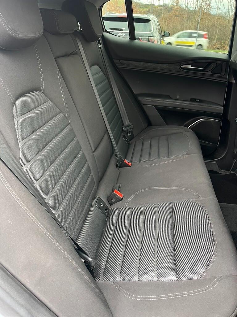 Alfa Romeo Stelvio 2.2 Turbodiesel 190 CV AT8 Q4 Business