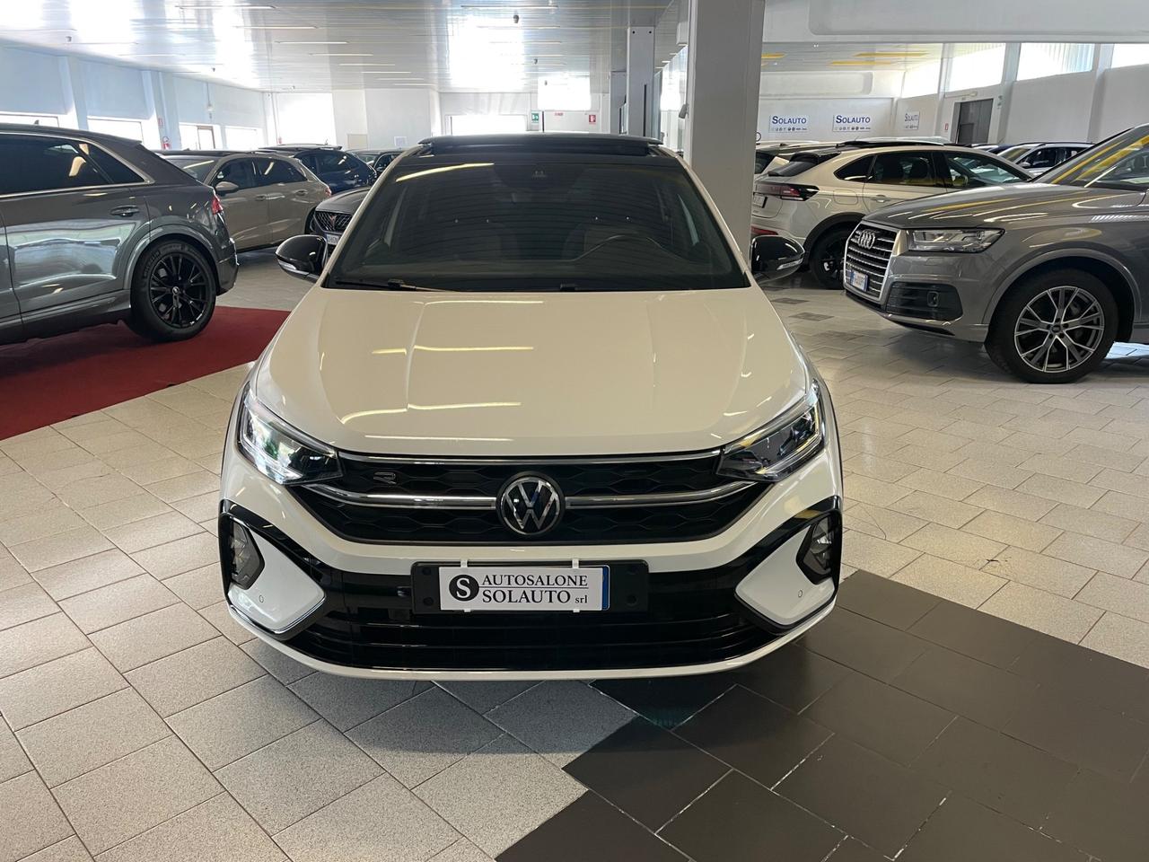 Volkswagen Taigo 1.0 TSI 115 CV DSG R-Line Telecamera Keyless