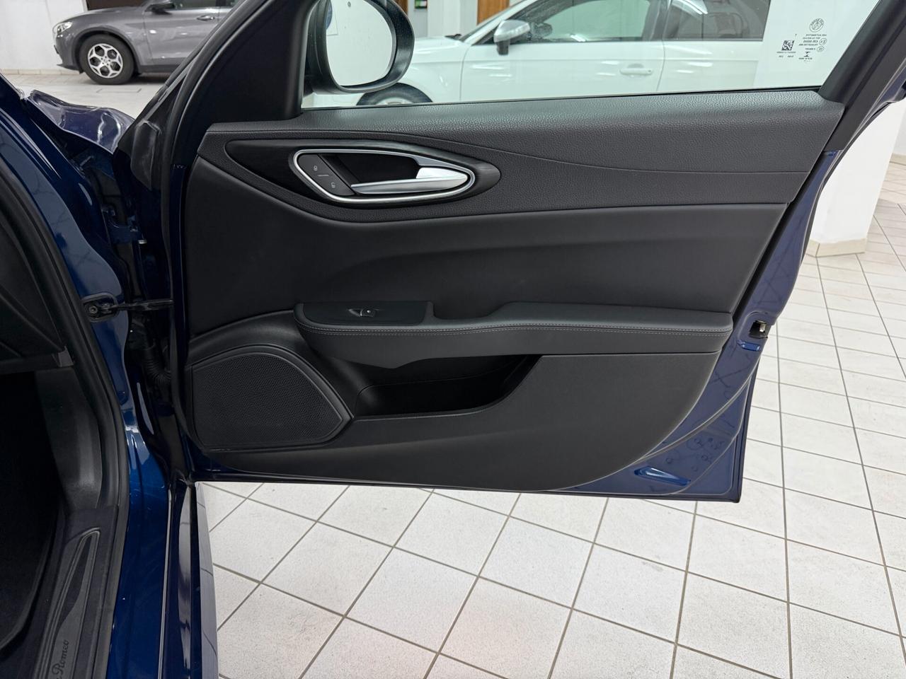 Alfa Romeo Giulia 2.2 TD 150 CV SUPER KIT DISTRIBUZIONE ESEGUITO A 109000 KM GOMME NUOVE - CARFAX VISIBILE DALLE FOTO