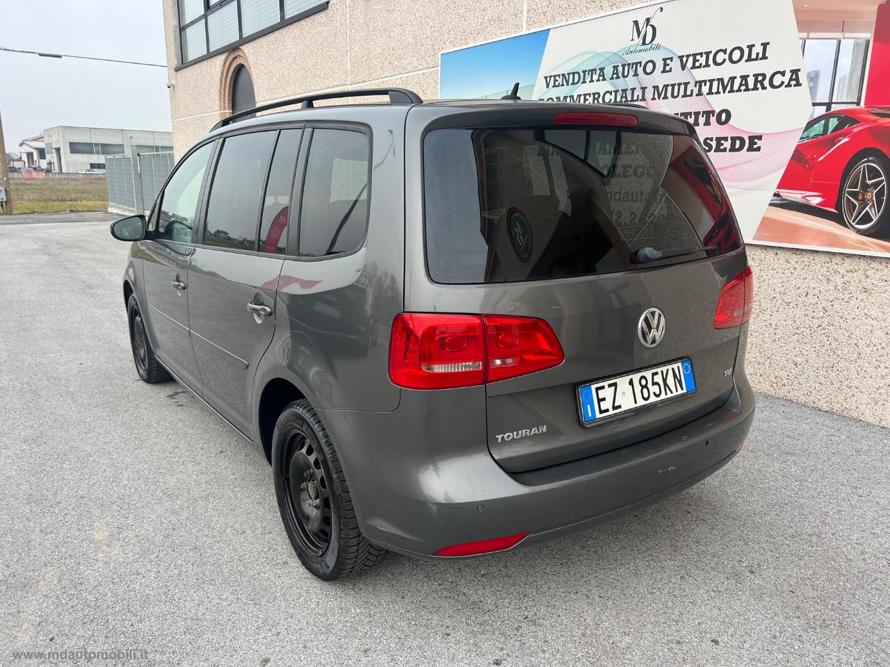 VOLKSWAGEN Touran 1.6 TDI DSG Comfortline 7 POSTI TAGLIANDI VW