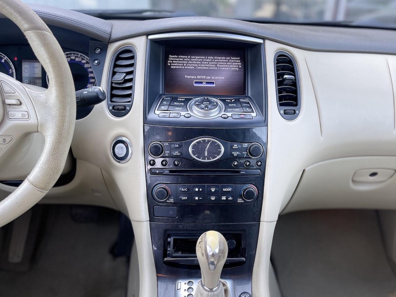 Infiniti QX50 (EX) 3.0 Diesel 238CV E5 - 2011