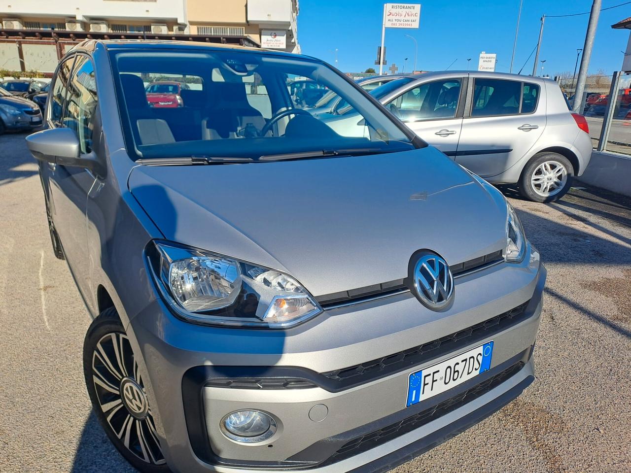 Volkswagen up! 1.0 75 CV 5p. high