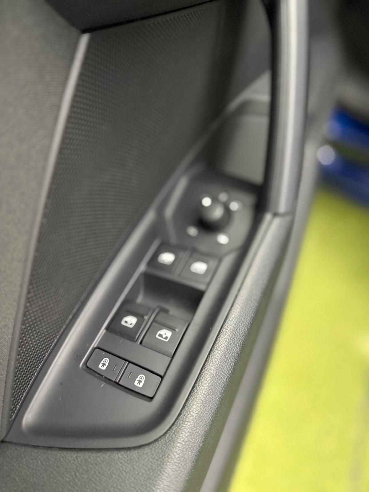 Audi A3 SPB 30 TDI Business Advanced