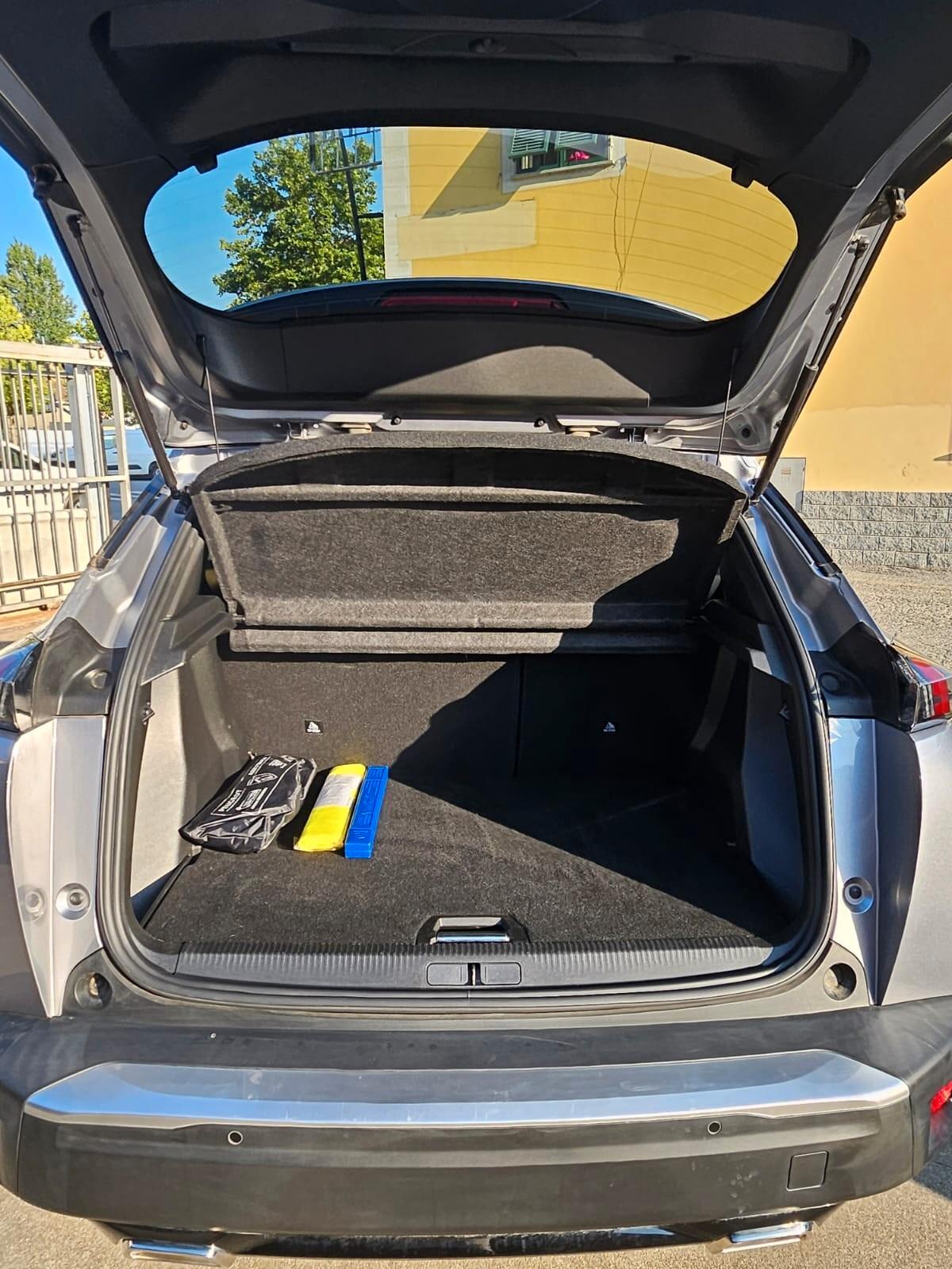 Peugeot 2008 PureTech 130 S&S EAT8 Allure Pack