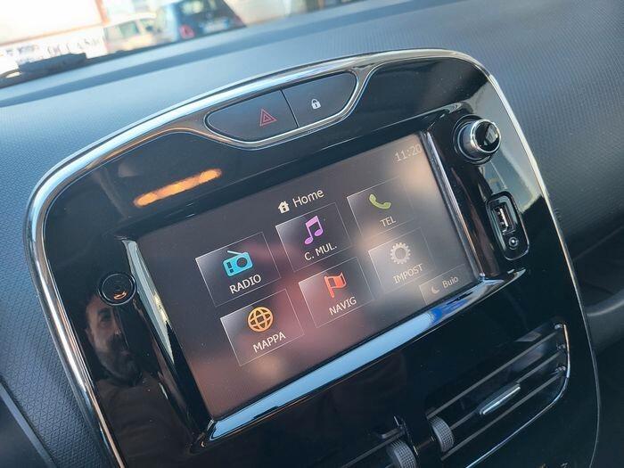 Renault Clio dCi 8V 90CV 5 porte Serie Speciale COSTUME NATIONAL