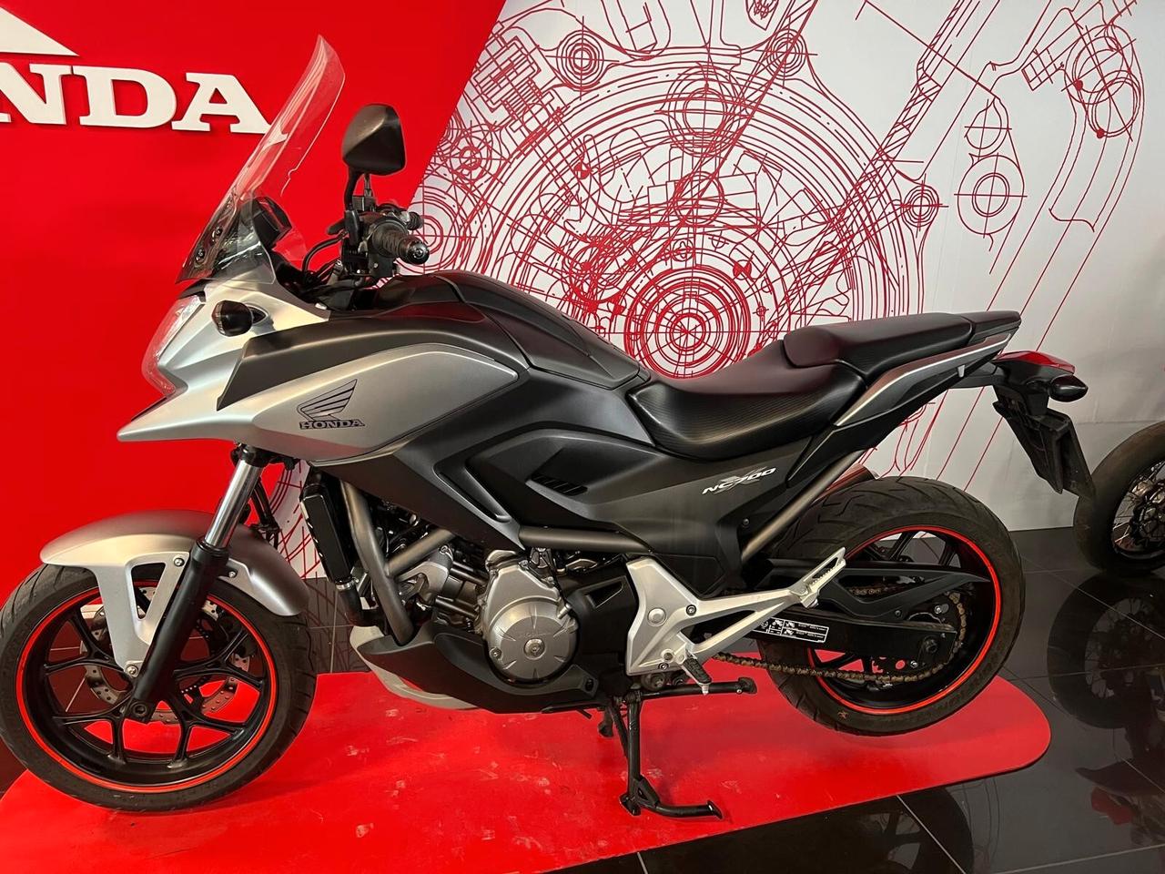 Honda NC700X DCT 2013