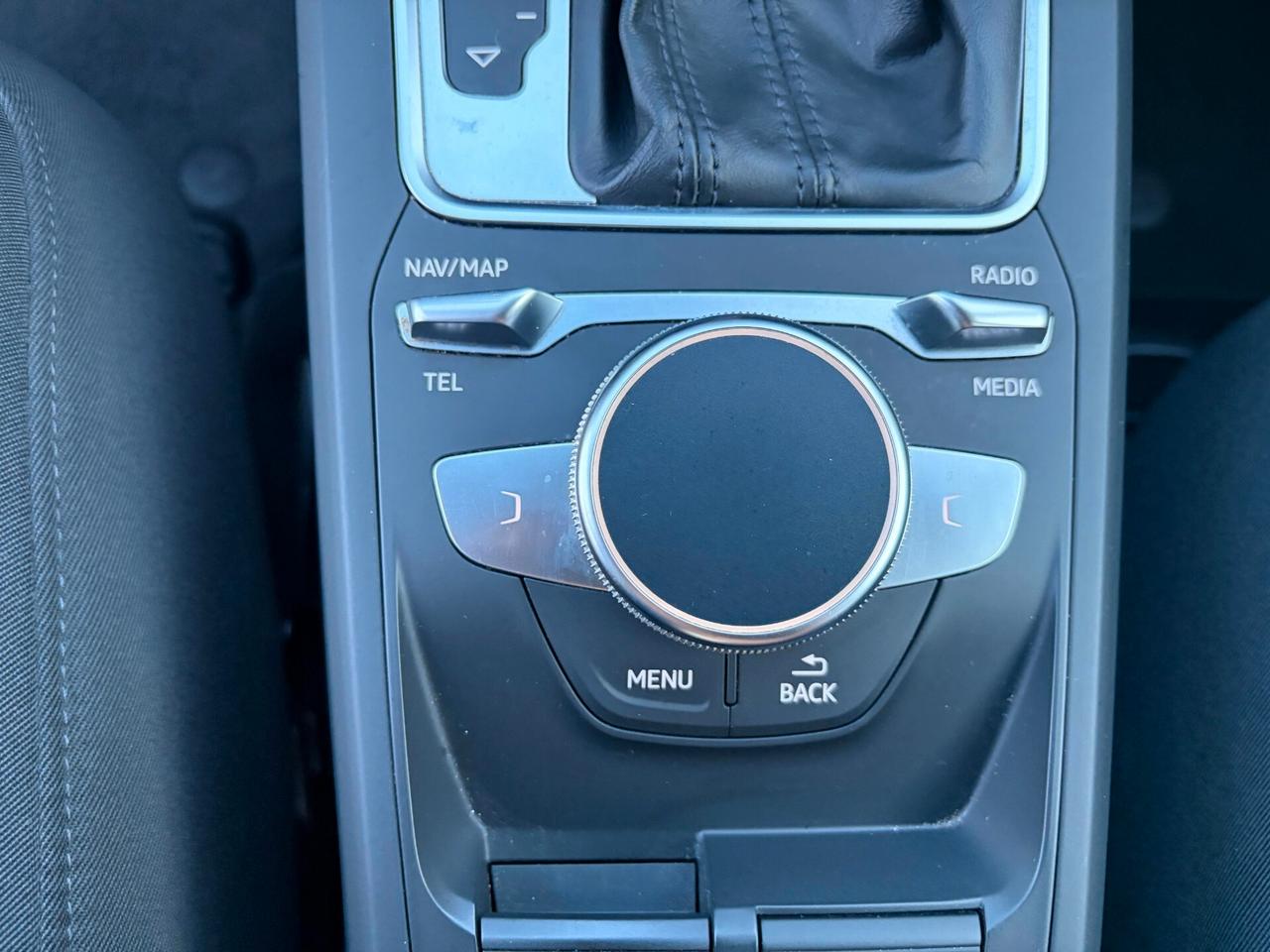 Audi Q2 35 TDI quattro S tronic Identity Black