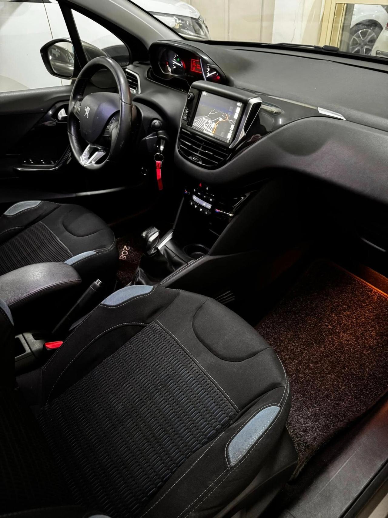 Peugeot 208 1.4 HDi 68 CV 5 porte Allure