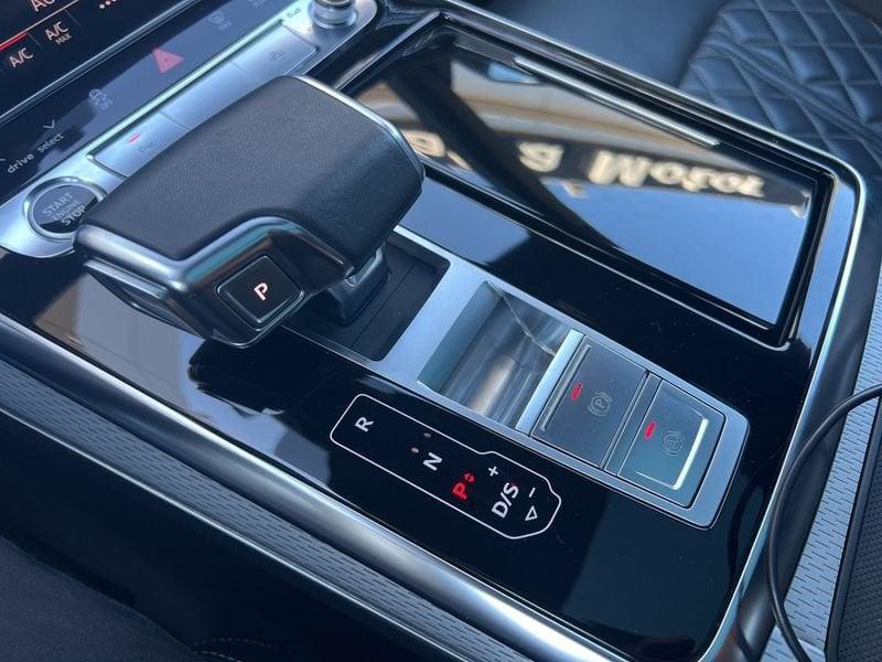 Audi Q8 Q8 3.0 tdi mhev S line edition quattro 286cv tiptronic