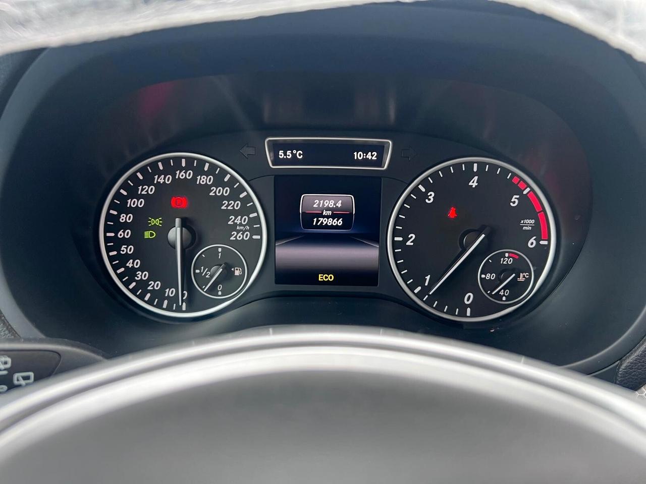 Mercedes-benz B 180 d Premium