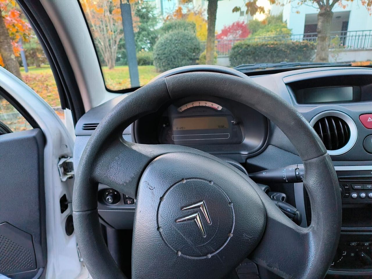 Citroen C3 2009 photo 3