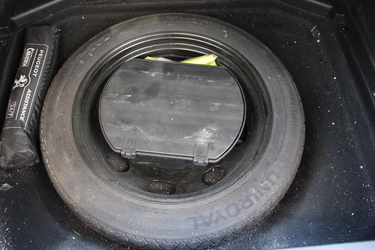 Peugeot 3008 *PREZZO VERO* 1.5 hdi 130 CV CATENA MAGGIORATA DA 8 MM E DISTRIBUZIONE FATTI IN PEUGEOT CARTIFICATE