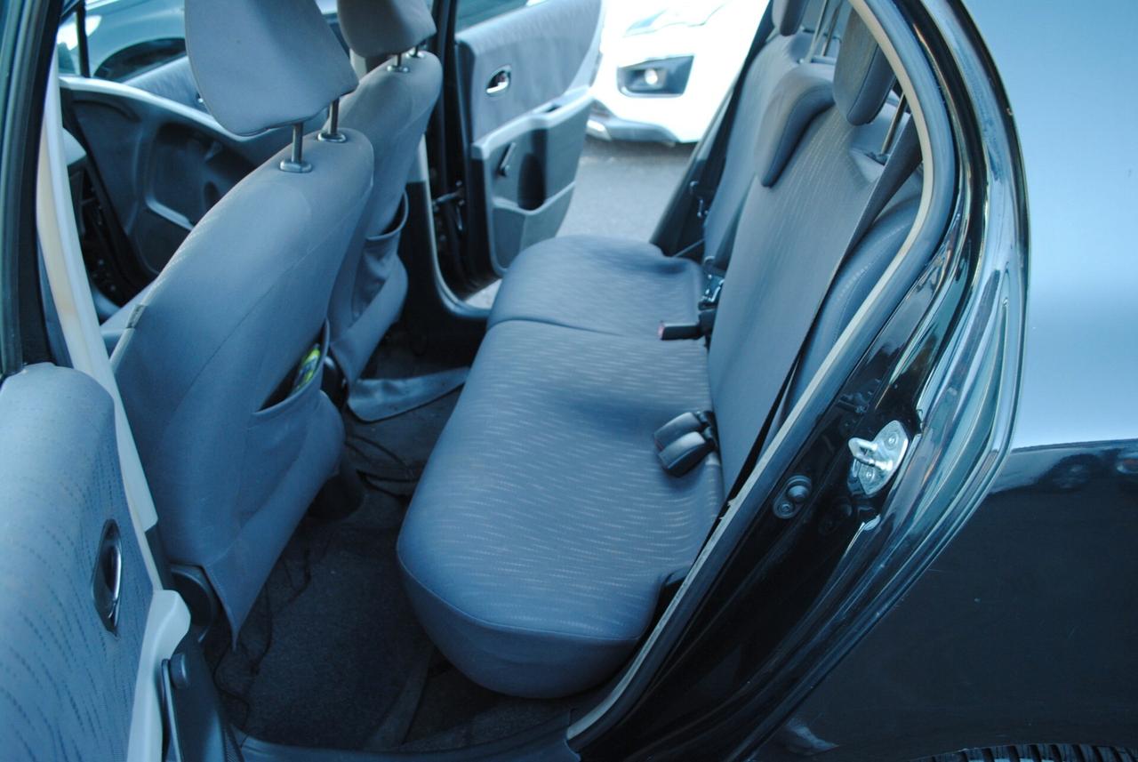 TOYOTA YARIS 1.3 101 CV