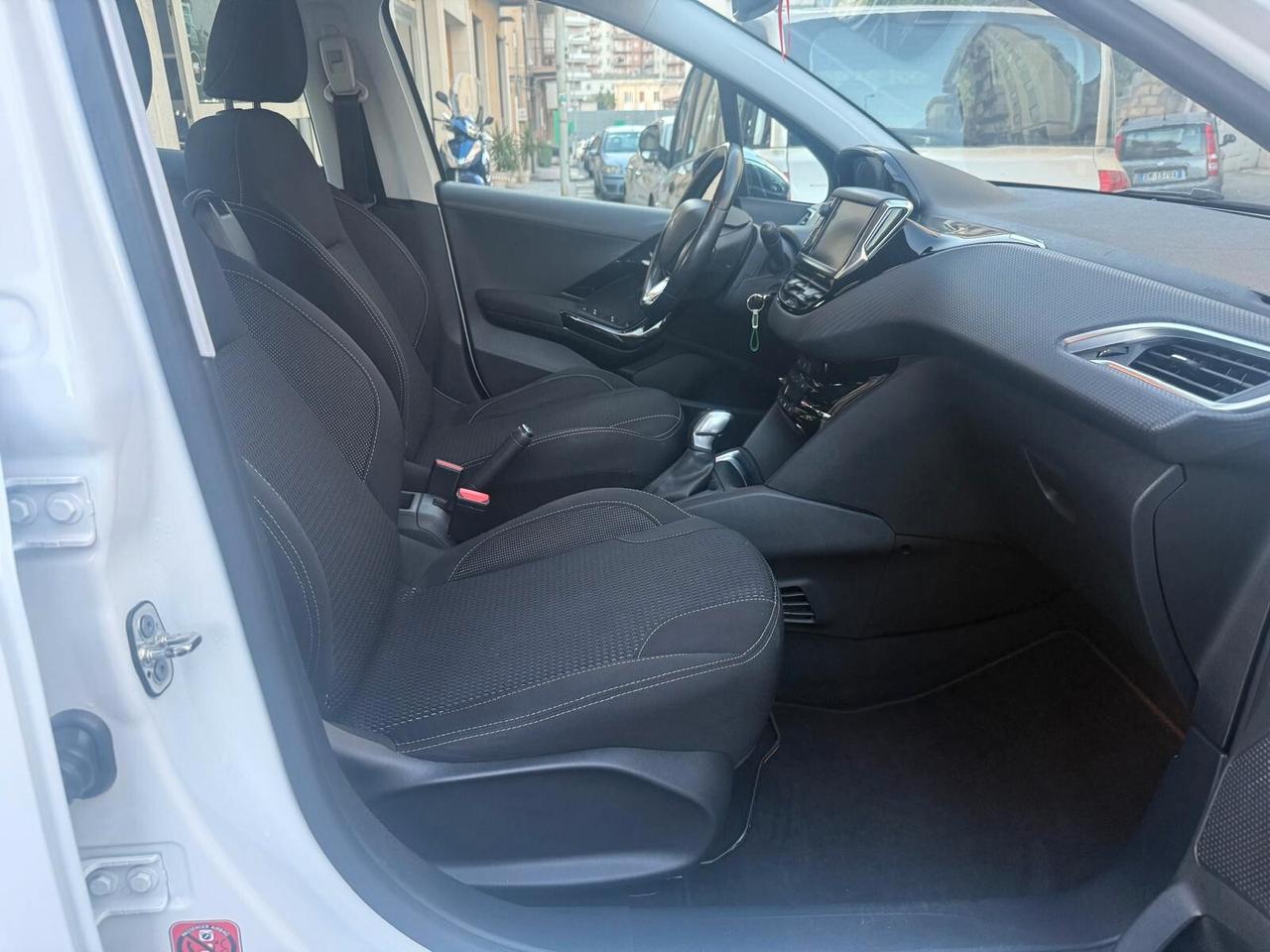 Peugeot 208 BlueHDi 75 5 porte Allure