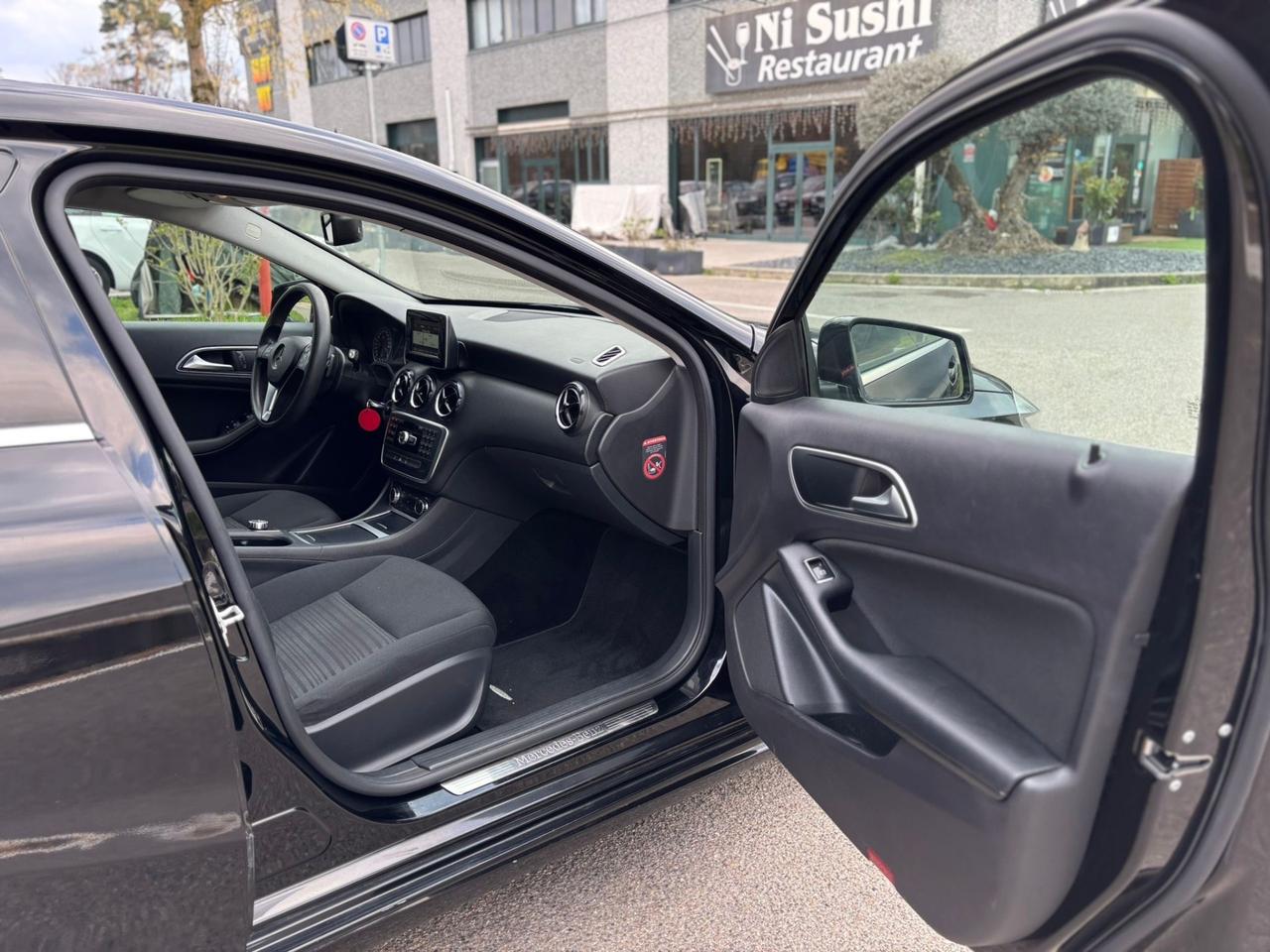 Mercedes-benz A 180 d Automatic Advanced