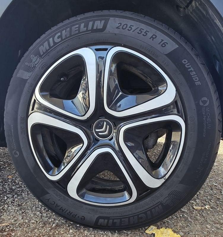 Citroën C3 C3 1.2 puretech Shine s&s 110cv eat6