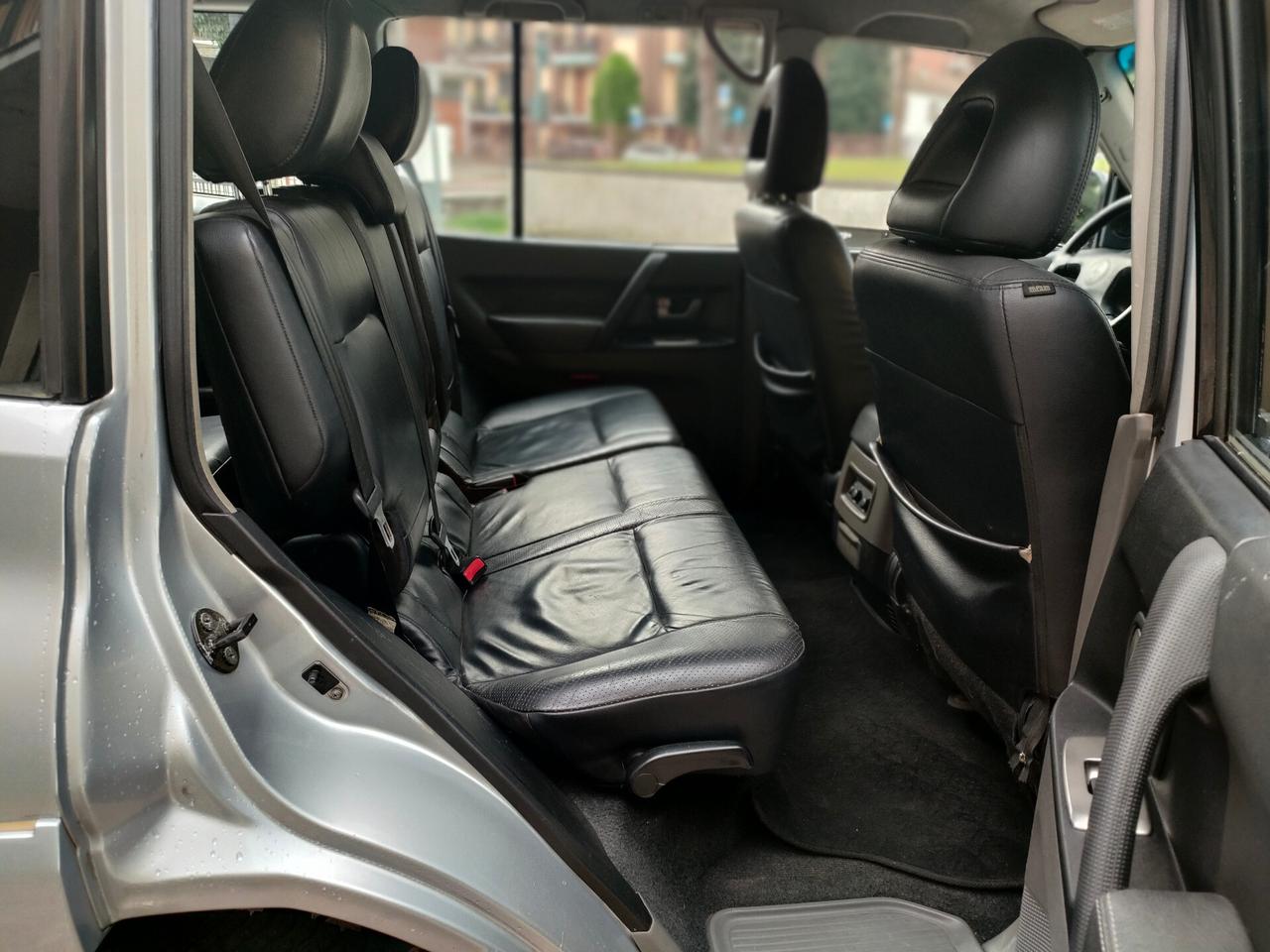Mitsubishi Pajero 3.2 16V DI-D 7 posti e gancio