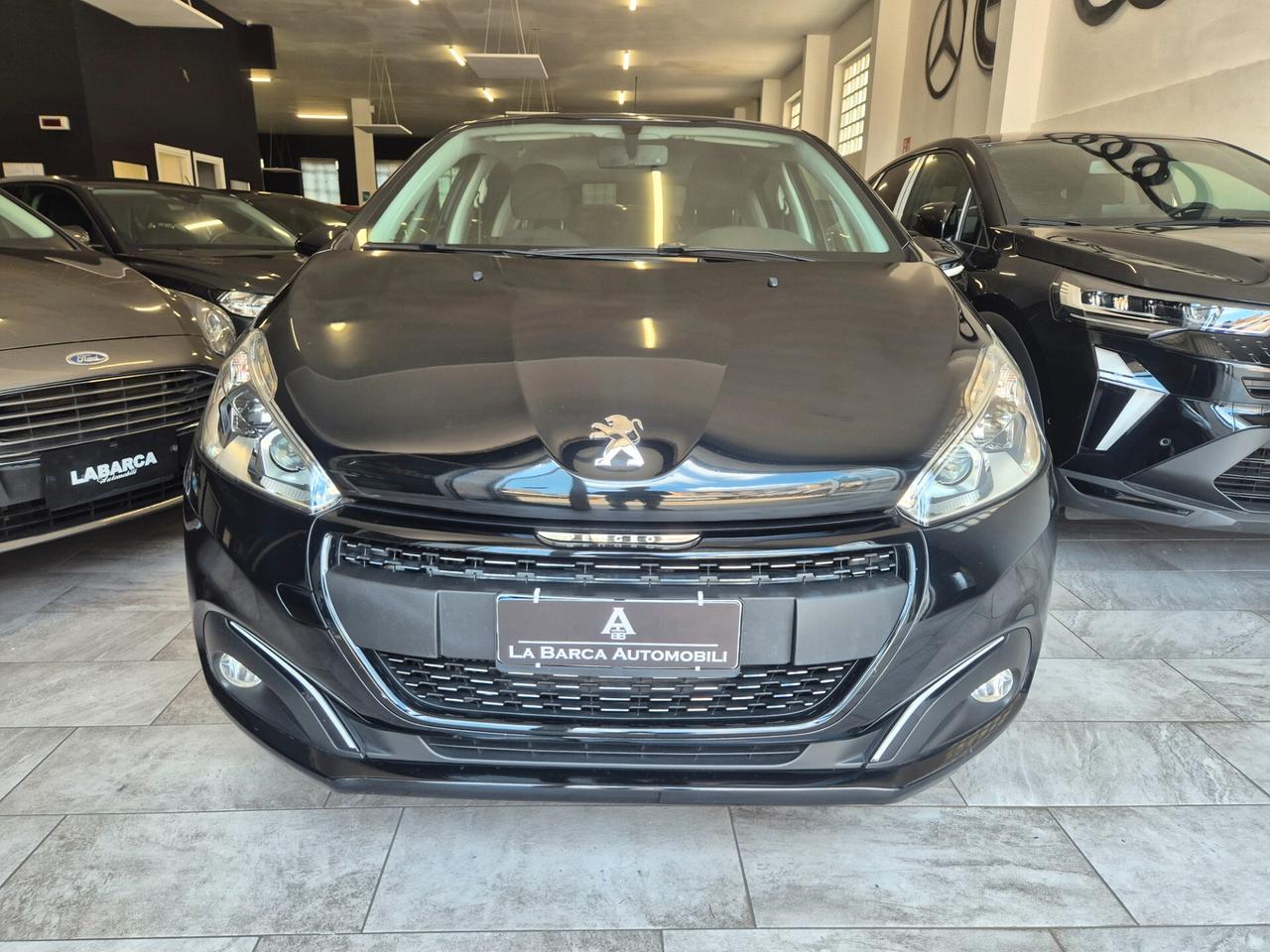 Peugeot 208 BlueHDi 75 5 porte Black Line