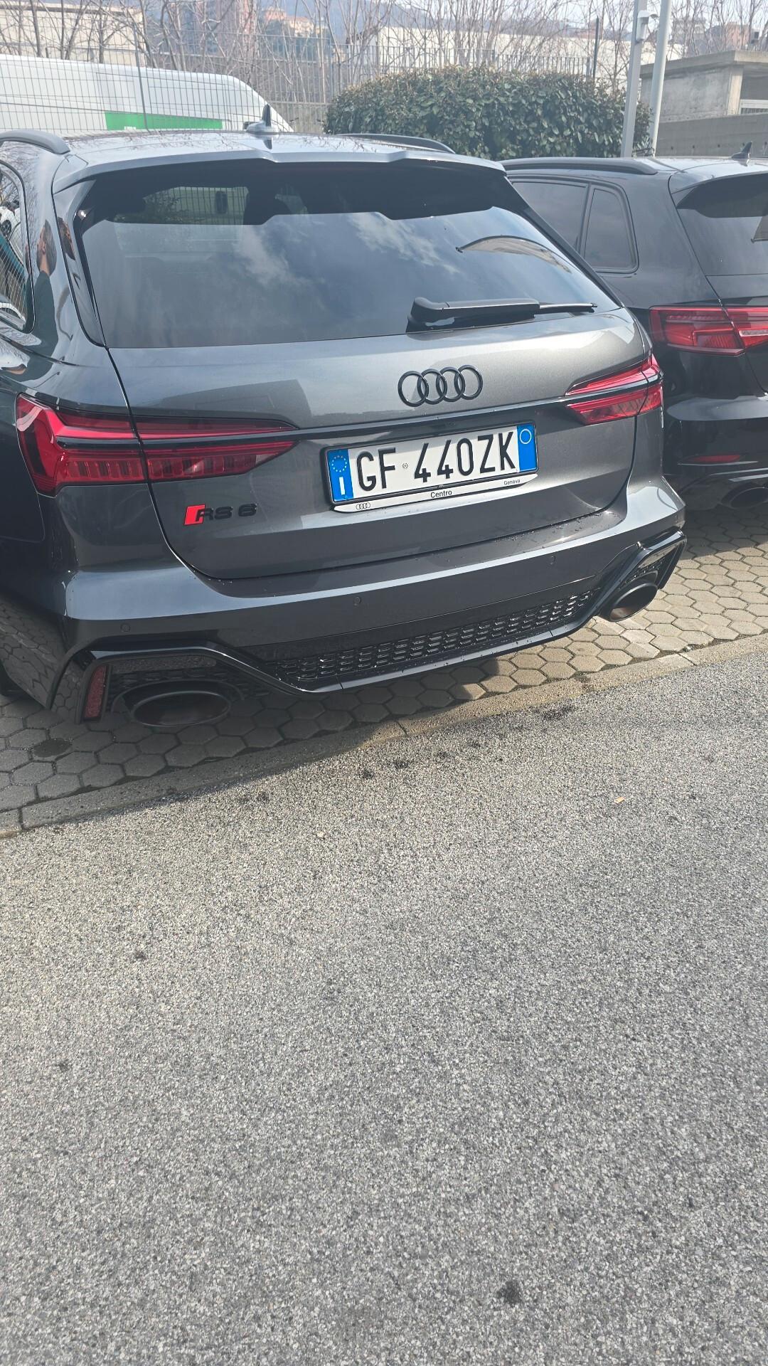 Audi A6 RS 6 Avant 4.0 TFSI V8 quattro tiptronic