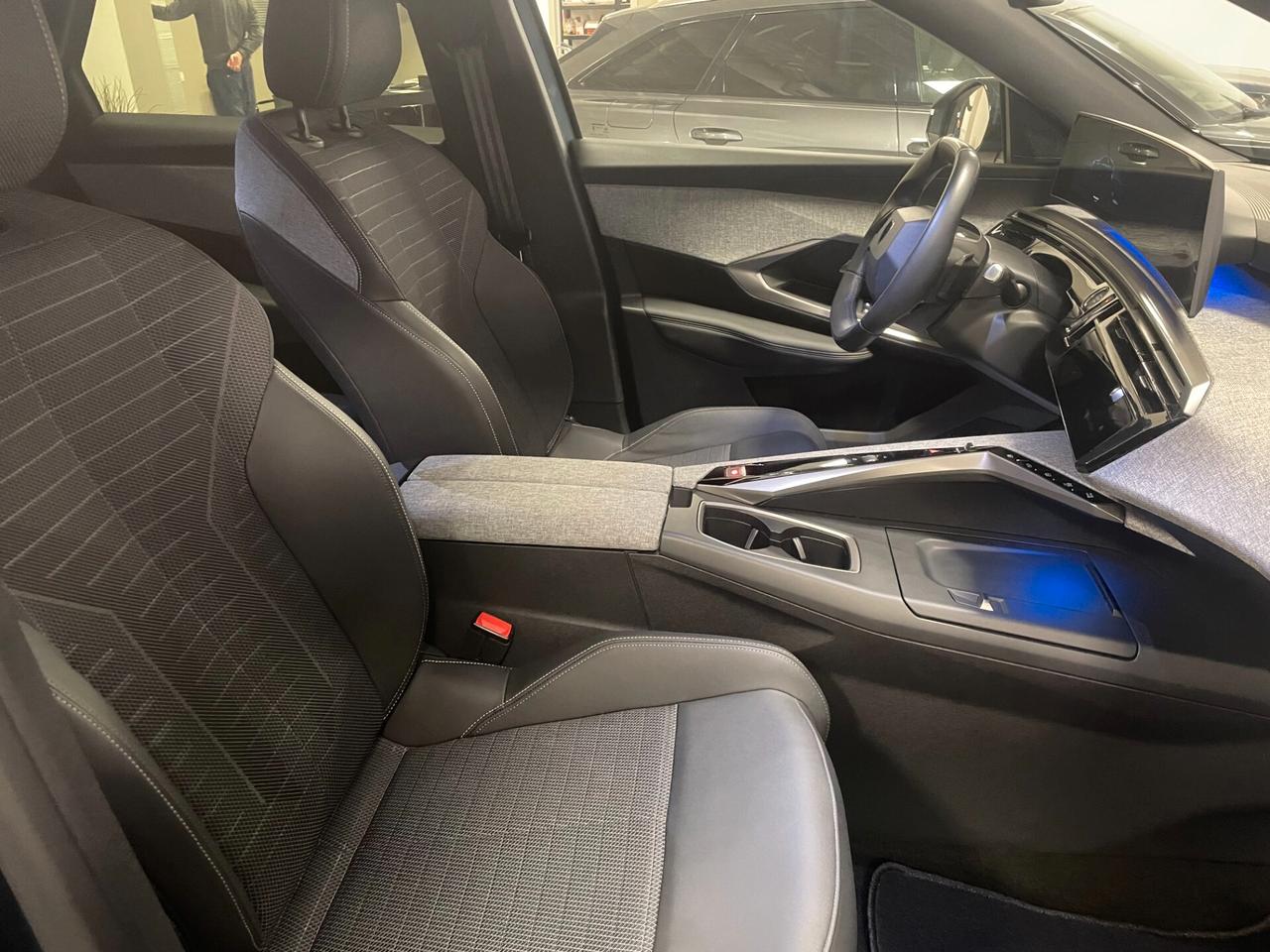 Peugeot 3008 Hybrid 145 e-DCS6 Allure PREZZO REALE