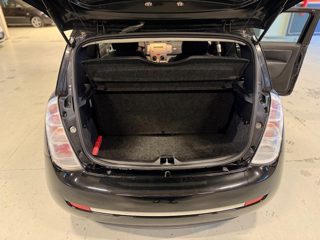 Lancia Ypsilon 1.3 MJT 75 CV Unyca NEOPATENTATI