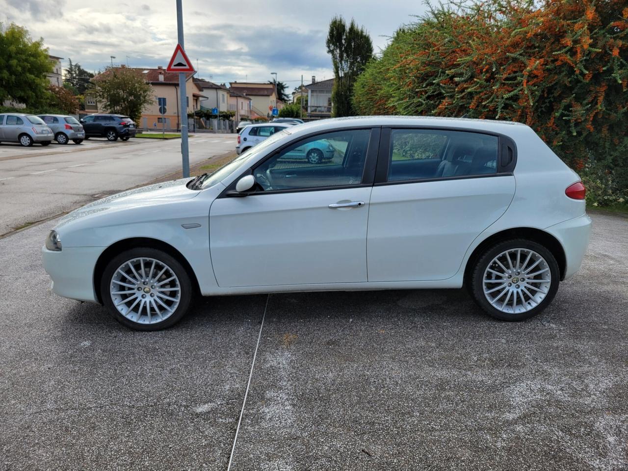 Alfa Romeo 147 1.9 JTD 120cv 5 porte