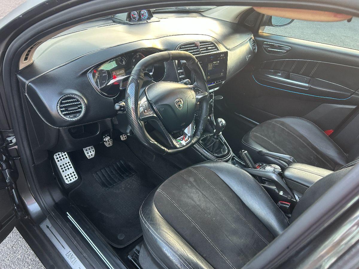 LANCIA - Delta - 1.9 MJT Twinturbo DPF Platino tetto navi telecamera