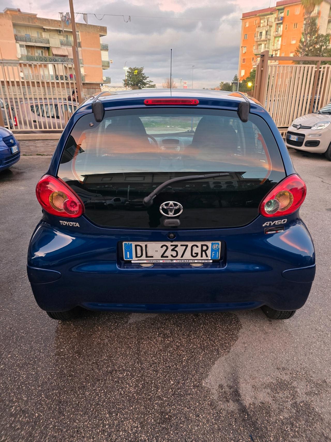 Toyota Aygo 1.0 12V VVT-i 5 porte Sound AUTOMATICA