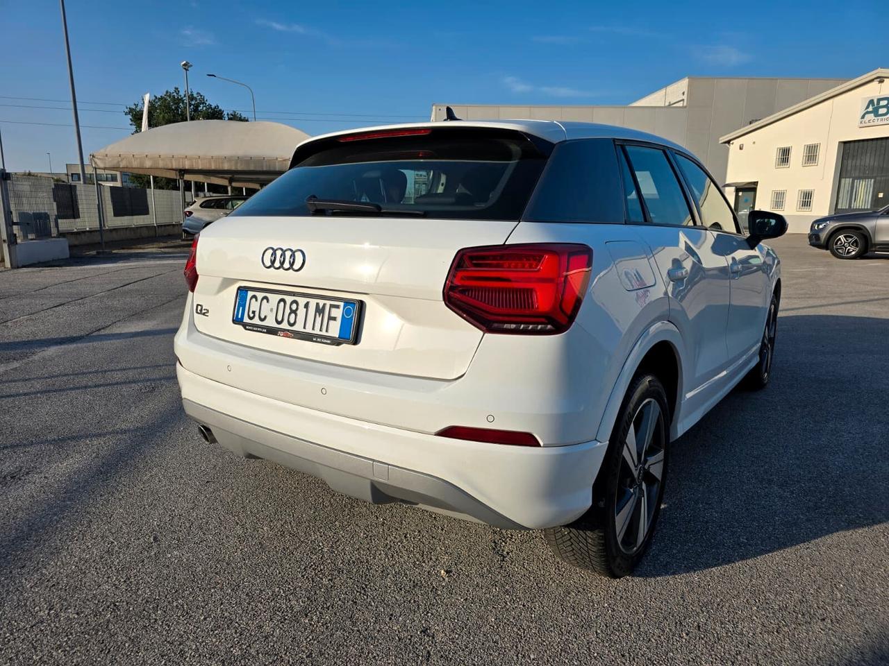 Audi Q2 30 1.6 tdi Admired s-tronic my20