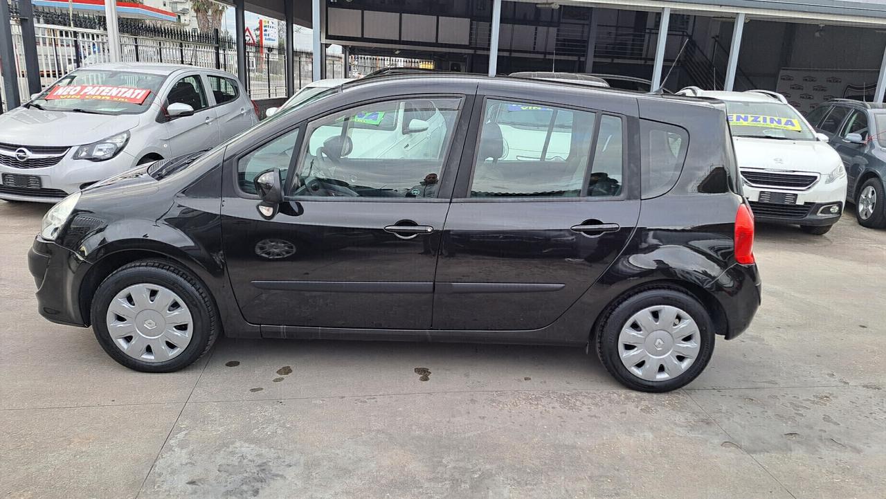 Renault Modus Grand Modus 1.2 16V TCE