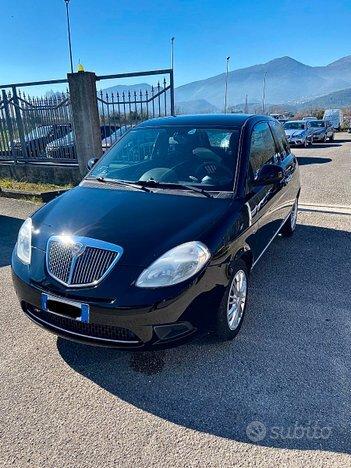 LANCIA Ypsilon 1.2 BENZINA METANO NEOPATENTATI