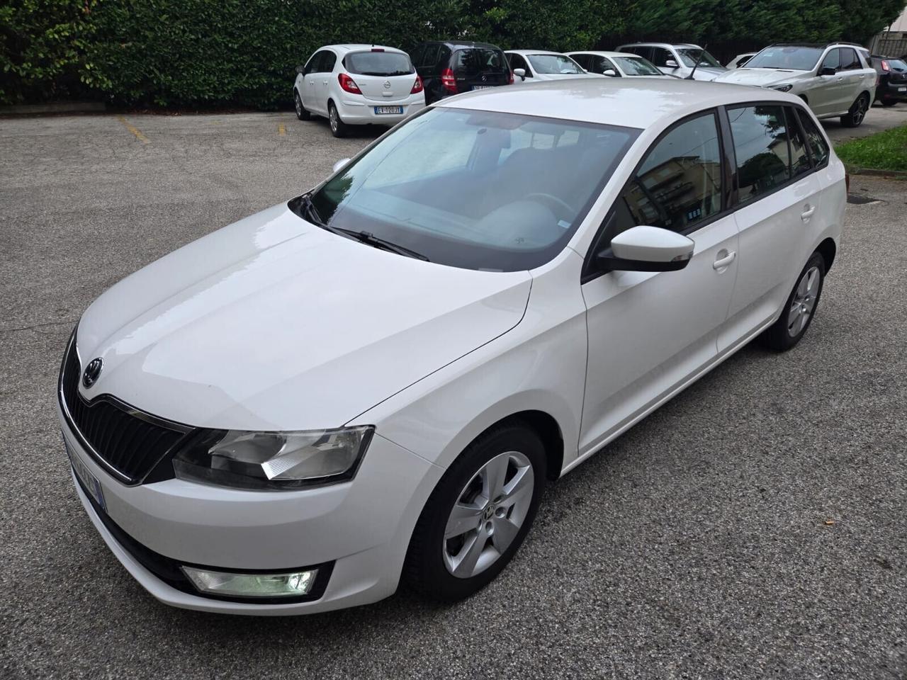 Skoda Rapid 1.6 TDI 115 CV Gancio Traino