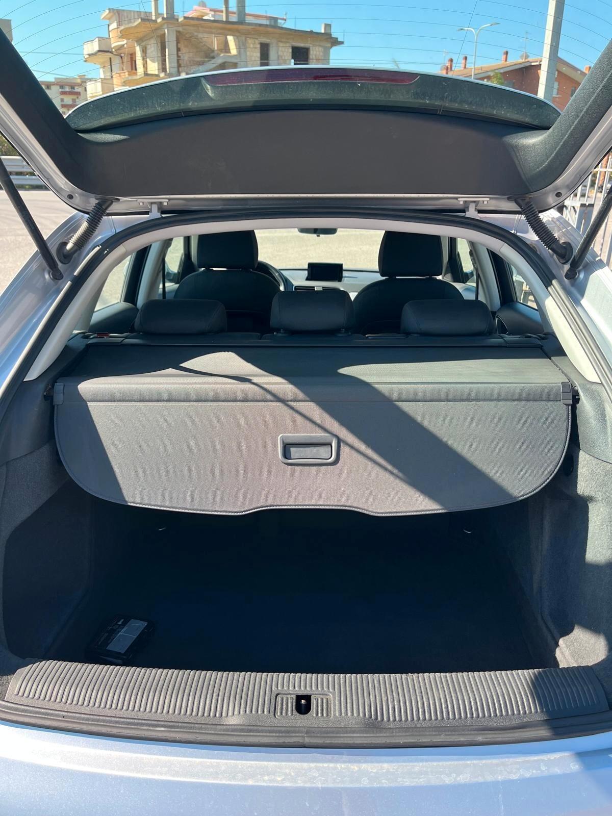 Audi Q3 2.0 TDI 150 CV Business