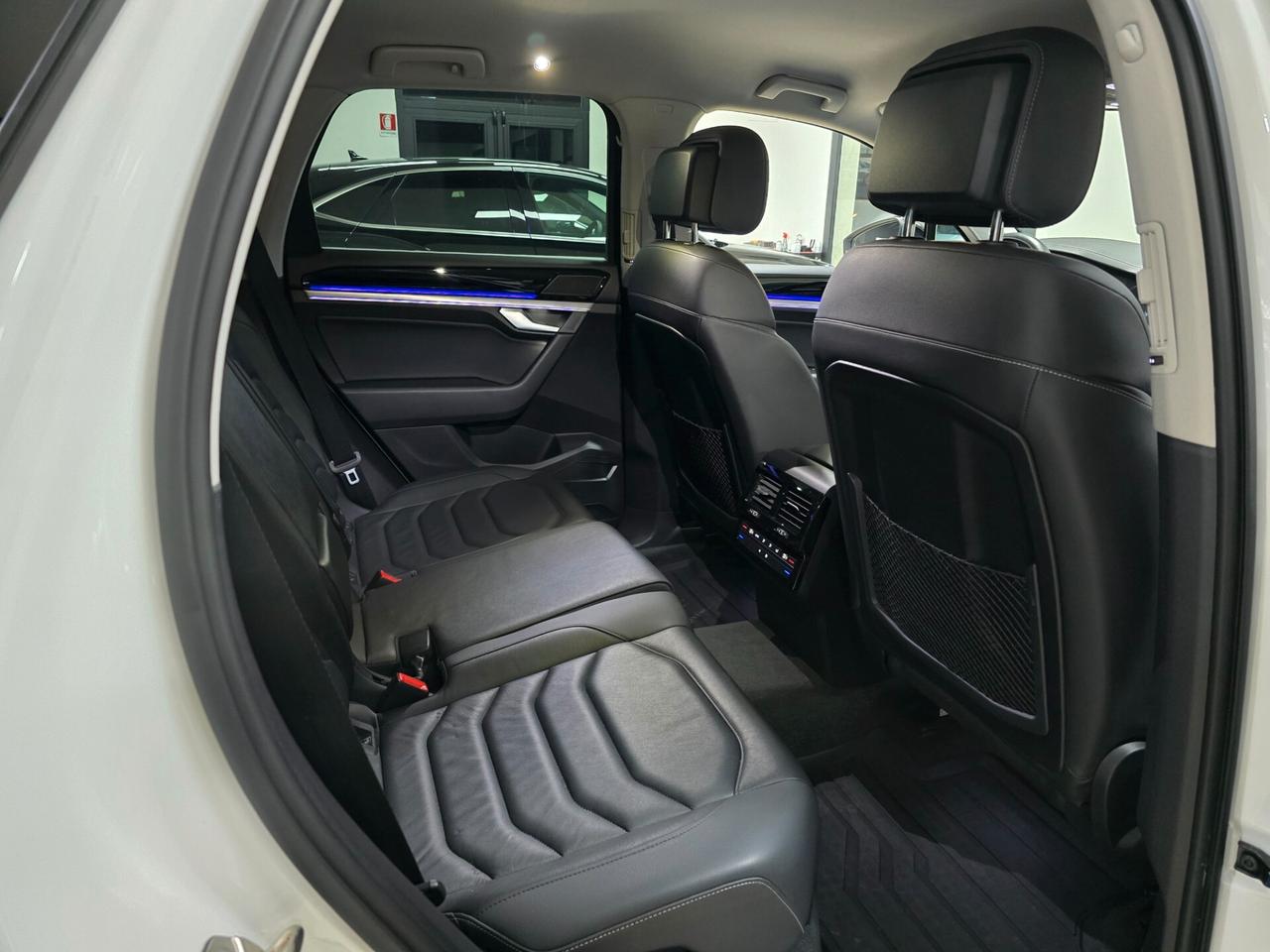 Volkswagen Touareg 3.0 V6 TDI SCR R-Line