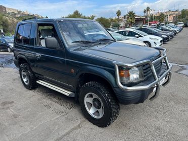 Mitsubishi Pajero 2.5 TDI Canvas-top GL