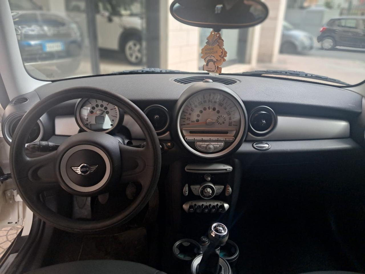 MINI 1.6 16V Cooper D-NEOPATENTATI -Euro4890