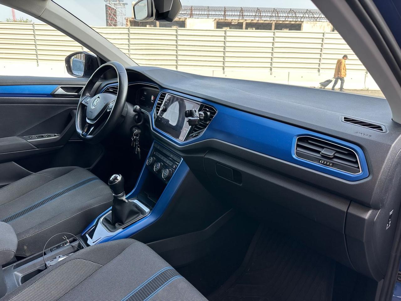 Volkswagen T-Roc 1.6 TDI Advanced #10500