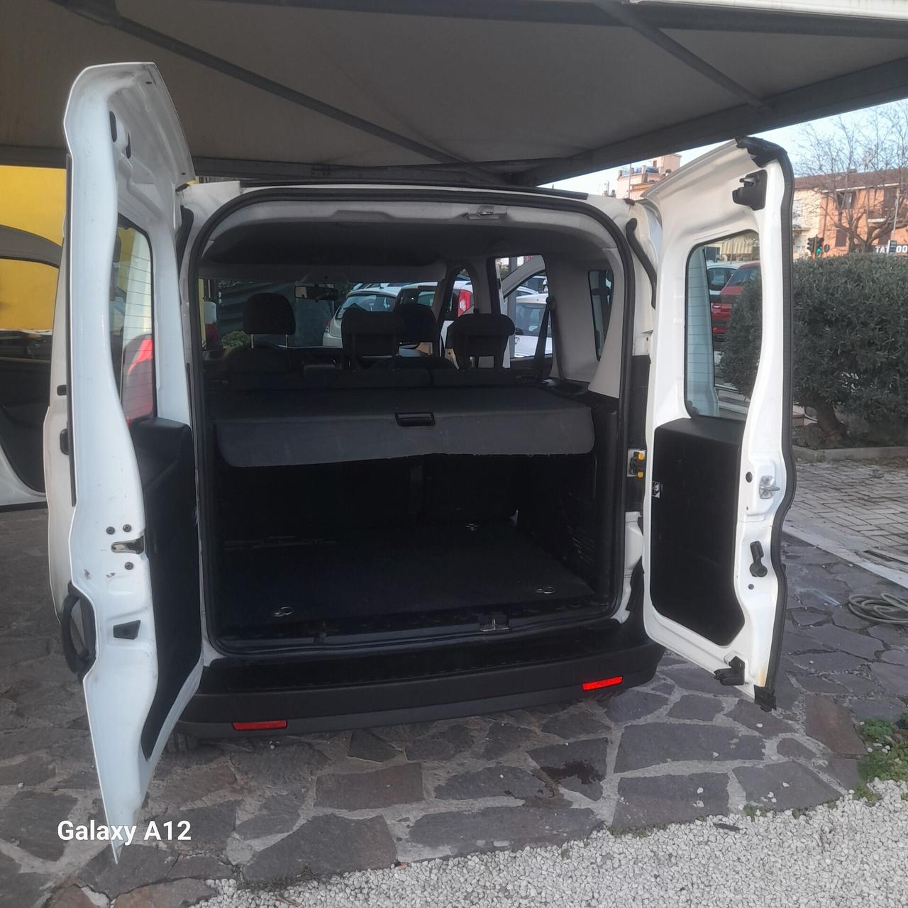 Fiat Doblo 5 posti autocarro 1.3 MJT PC Combi N1 SX