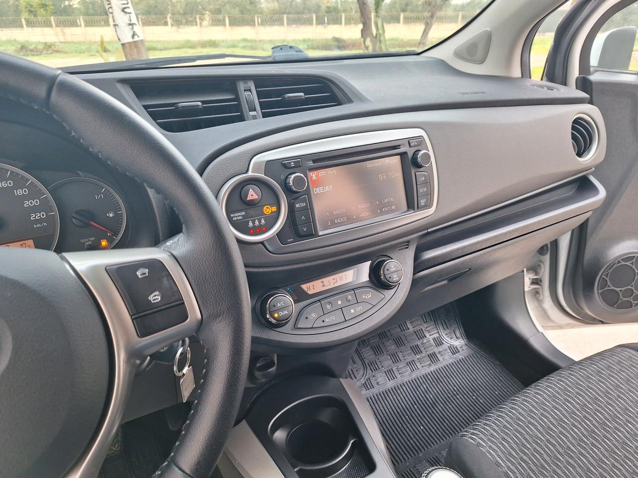 Toyota Yaris 1.0 BENZINA 5 PORTE"PERFETTA" 2013