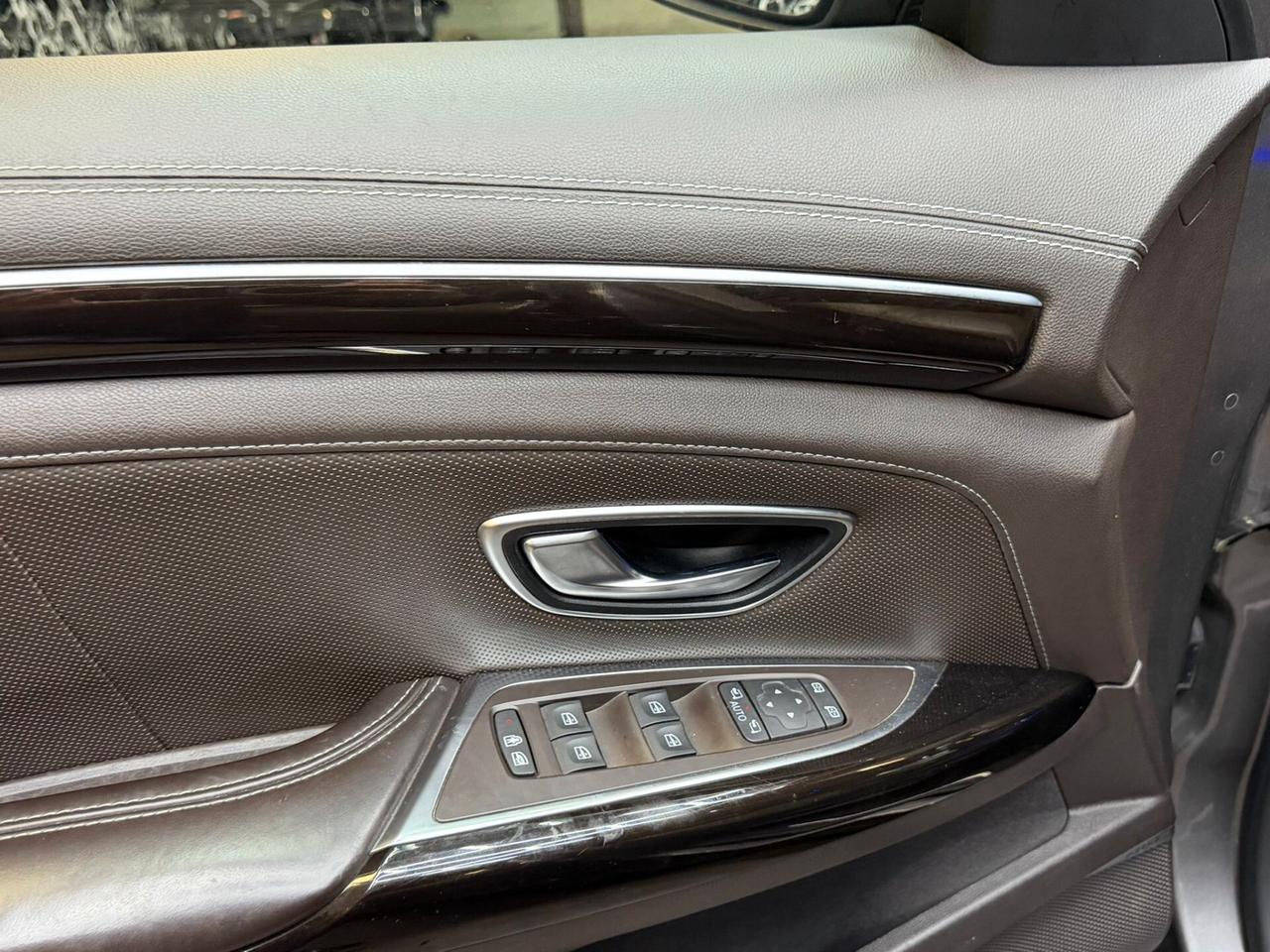 Renault Espace dCi 160CV EDC Energy Initiale Paris 4Control 7 posti